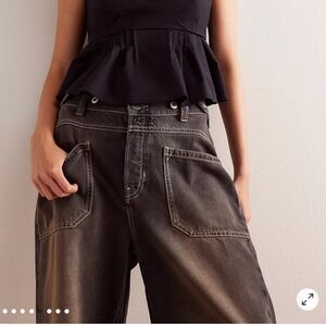 Free people  Distressed Jeans black